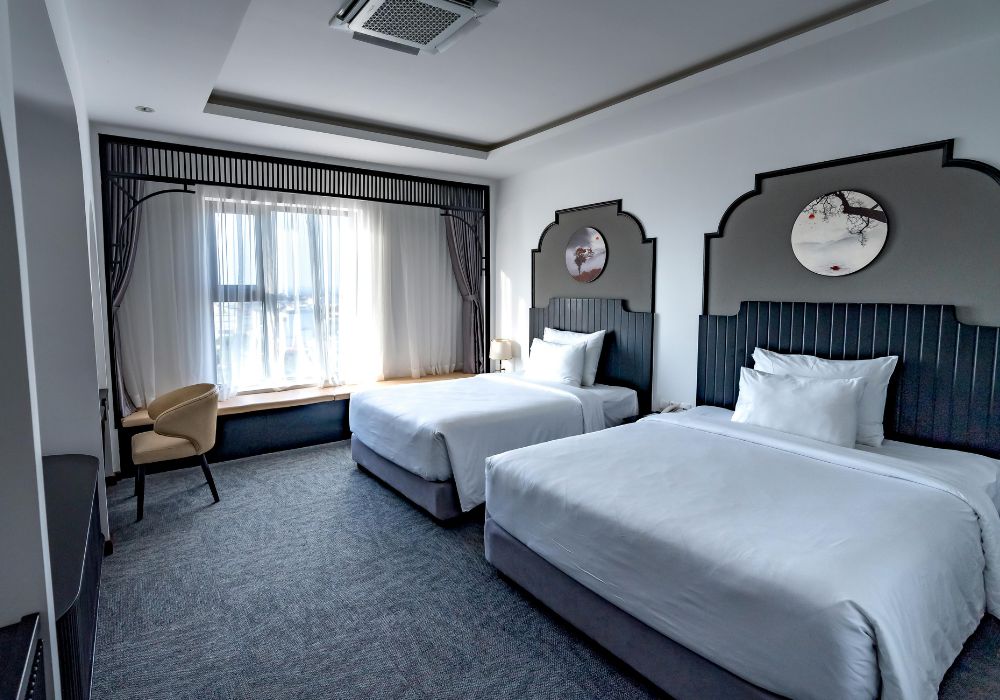 Custom tour design image